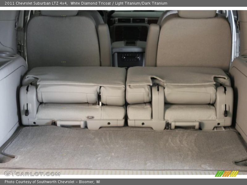 White Diamond Tricoat / Light Titanium/Dark Titanium 2011 Chevrolet Suburban LTZ 4x4