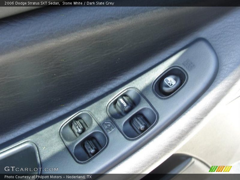 Stone White / Dark Slate Grey 2006 Dodge Stratus SXT Sedan