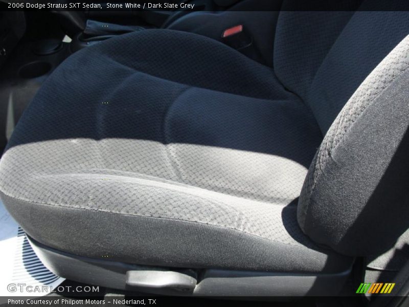 Stone White / Dark Slate Grey 2006 Dodge Stratus SXT Sedan