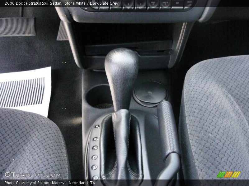 Stone White / Dark Slate Grey 2006 Dodge Stratus SXT Sedan