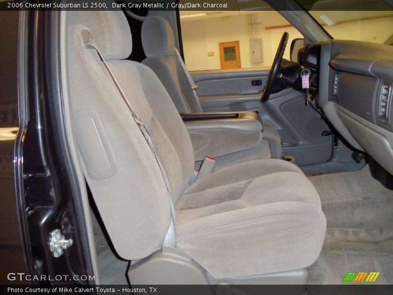 Dark Gray Metallic / Gray/Dark Charcoal 2006 Chevrolet Suburban LS 2500