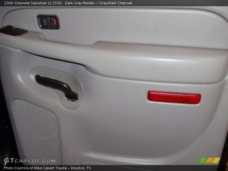 Dark Gray Metallic / Gray/Dark Charcoal 2006 Chevrolet Suburban LS 2500