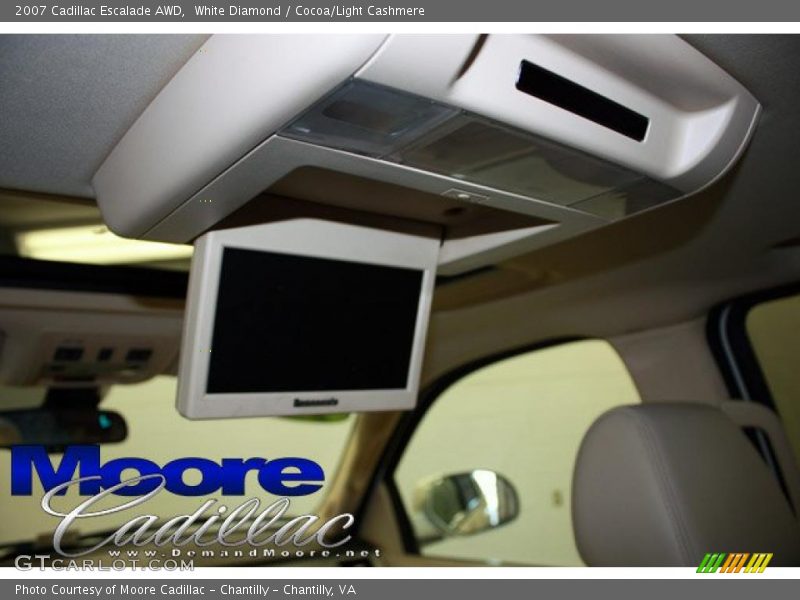 White Diamond / Cocoa/Light Cashmere 2007 Cadillac Escalade AWD