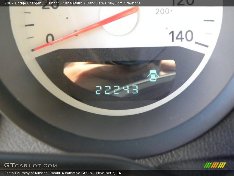 Bright Silver Metallic / Dark Slate Gray/Light Graystone 2007 Dodge Charger SE