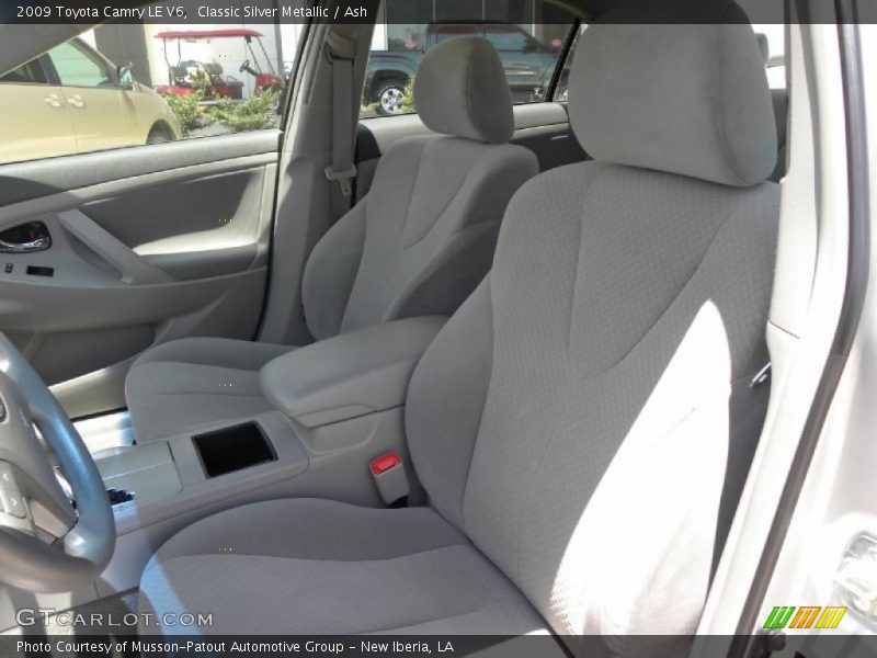 Classic Silver Metallic / Ash 2009 Toyota Camry LE V6