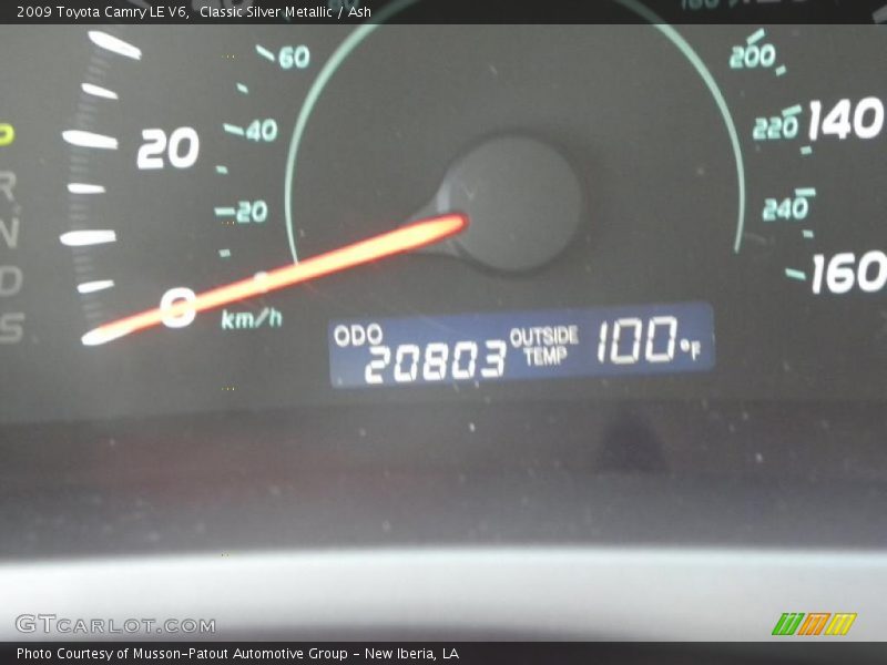 Classic Silver Metallic / Ash 2009 Toyota Camry LE V6