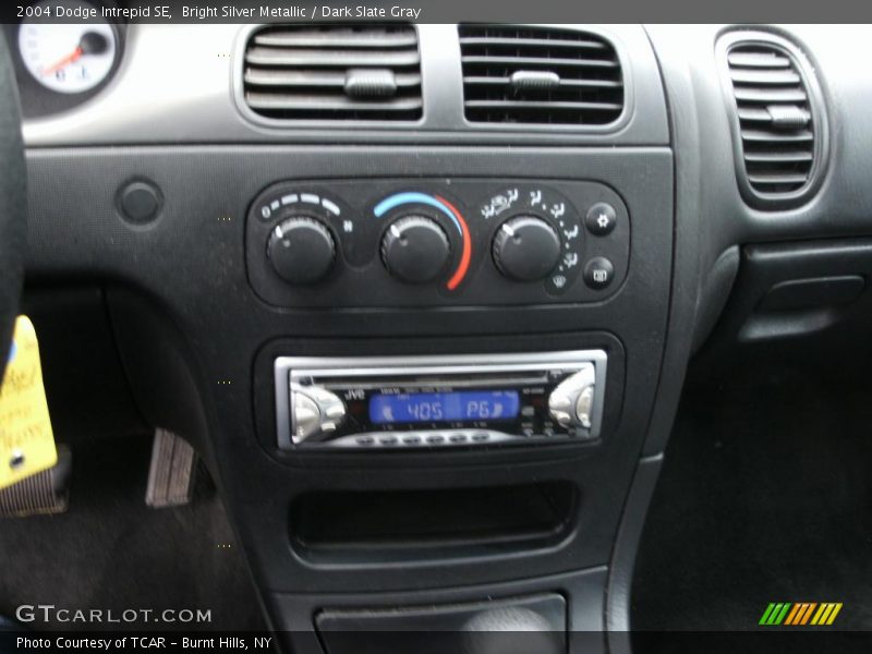 Bright Silver Metallic / Dark Slate Gray 2004 Dodge Intrepid SE