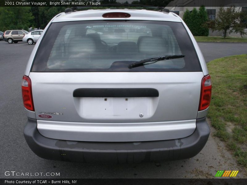 Bright Silver Metallic / Taupe 2001 Chrysler Voyager