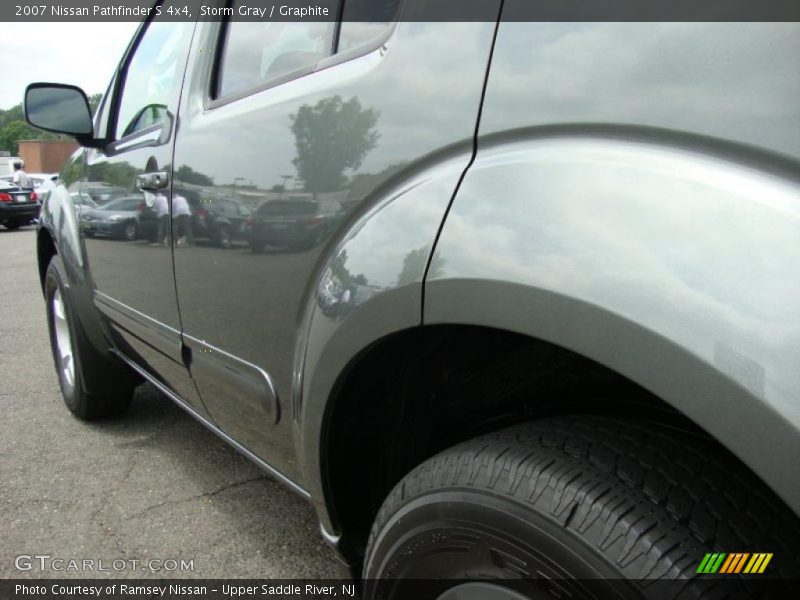 Storm Gray / Graphite 2007 Nissan Pathfinder S 4x4