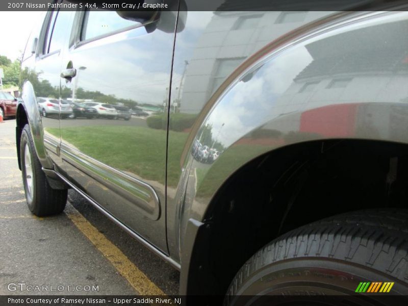 Storm Gray / Graphite 2007 Nissan Pathfinder S 4x4