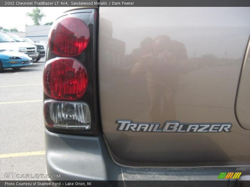 Sandalwood Metallic / Dark Pewter 2002 Chevrolet TrailBlazer LT 4x4