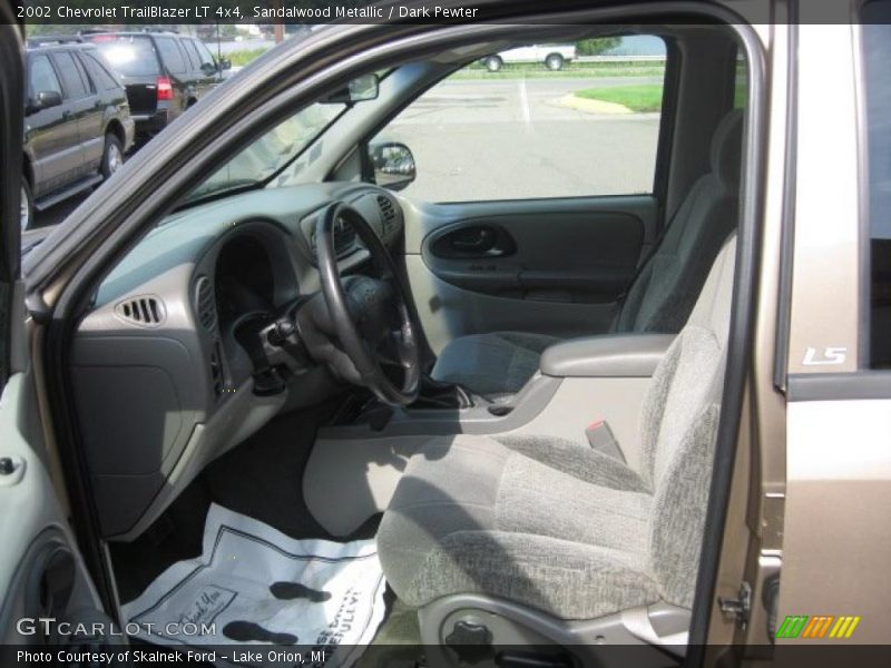 Sandalwood Metallic / Dark Pewter 2002 Chevrolet TrailBlazer LT 4x4