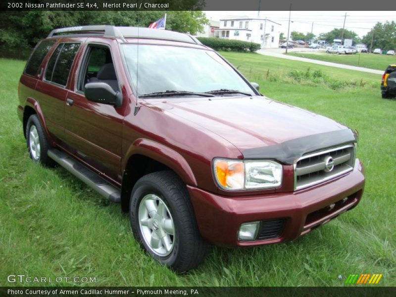 Merlot Pearl / Charcoal 2002 Nissan Pathfinder SE 4x4