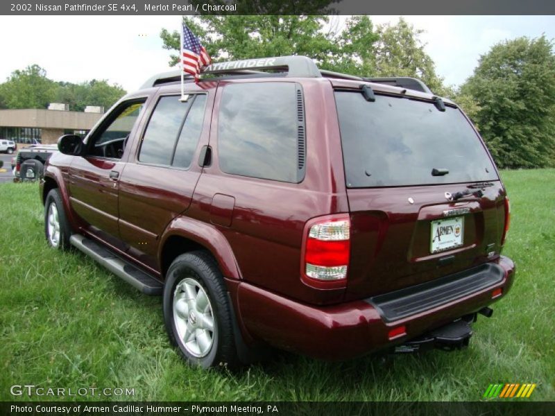 Merlot Pearl / Charcoal 2002 Nissan Pathfinder SE 4x4