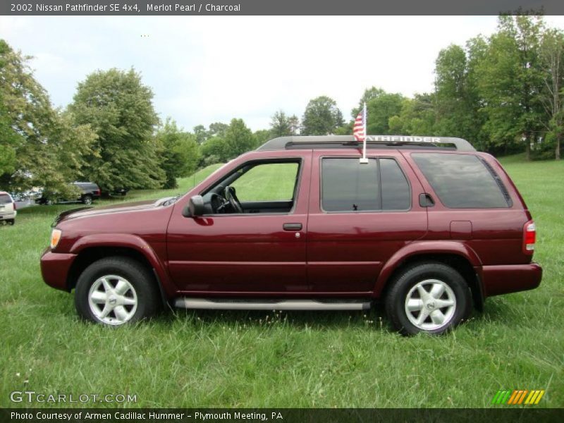 Merlot Pearl / Charcoal 2002 Nissan Pathfinder SE 4x4