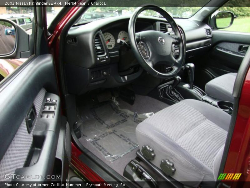 Merlot Pearl / Charcoal 2002 Nissan Pathfinder SE 4x4