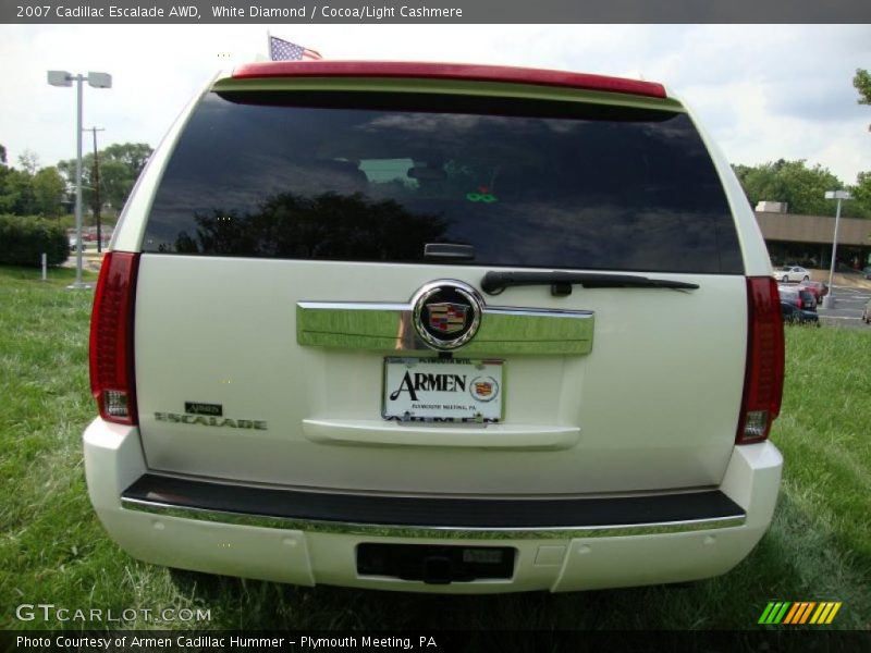 White Diamond / Cocoa/Light Cashmere 2007 Cadillac Escalade AWD