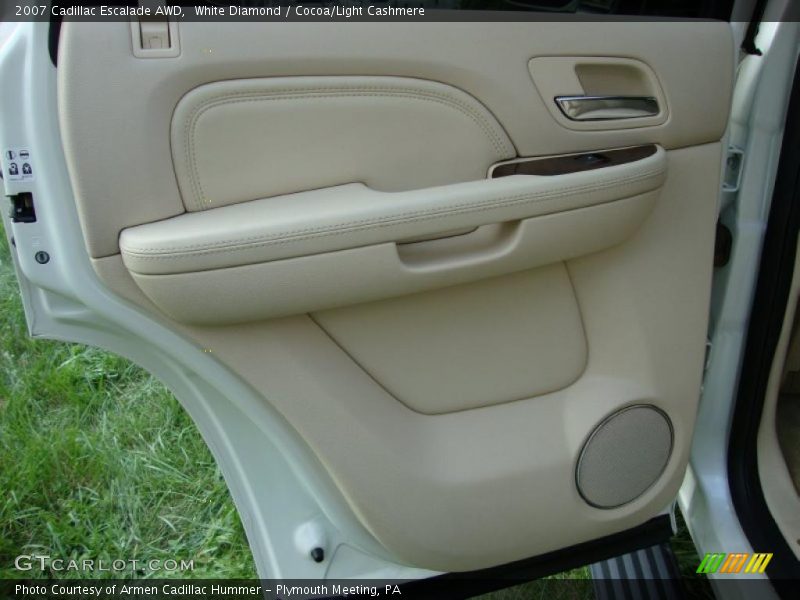 White Diamond / Cocoa/Light Cashmere 2007 Cadillac Escalade AWD