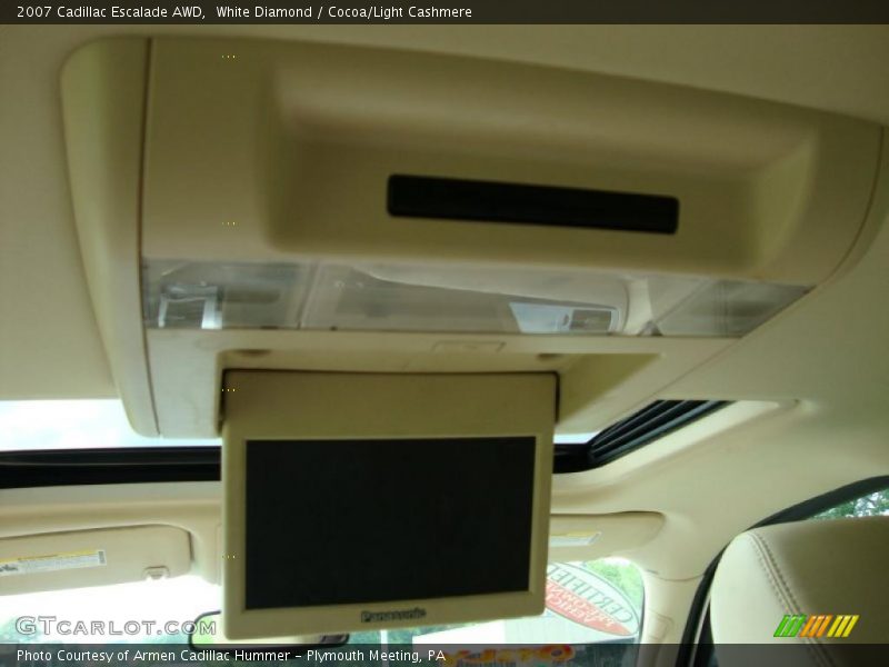 White Diamond / Cocoa/Light Cashmere 2007 Cadillac Escalade AWD
