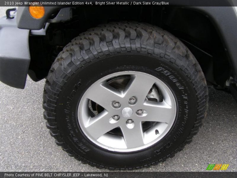 Bright Silver Metallic / Dark Slate Gray/Blue 2010 Jeep Wrangler Unlimited Islander Edition 4x4
