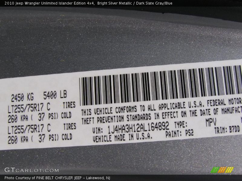 Bright Silver Metallic / Dark Slate Gray/Blue 2010 Jeep Wrangler Unlimited Islander Edition 4x4