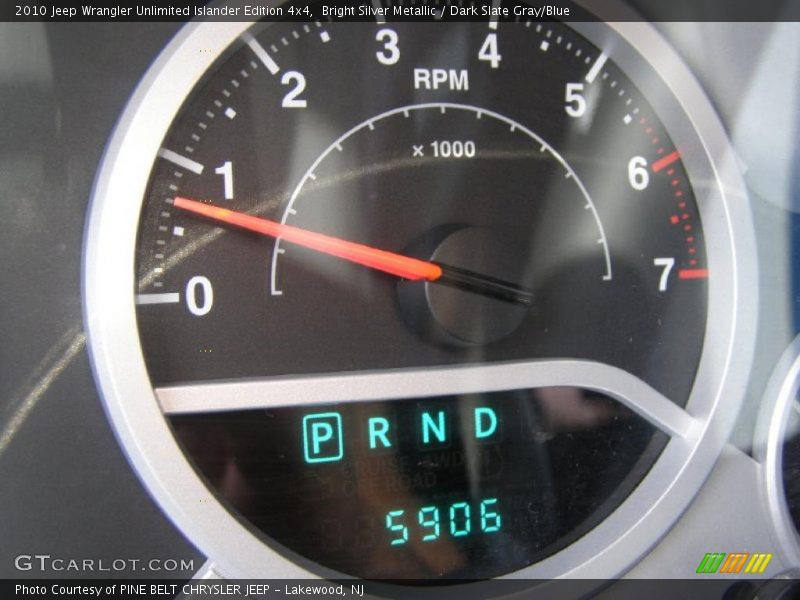 Bright Silver Metallic / Dark Slate Gray/Blue 2010 Jeep Wrangler Unlimited Islander Edition 4x4