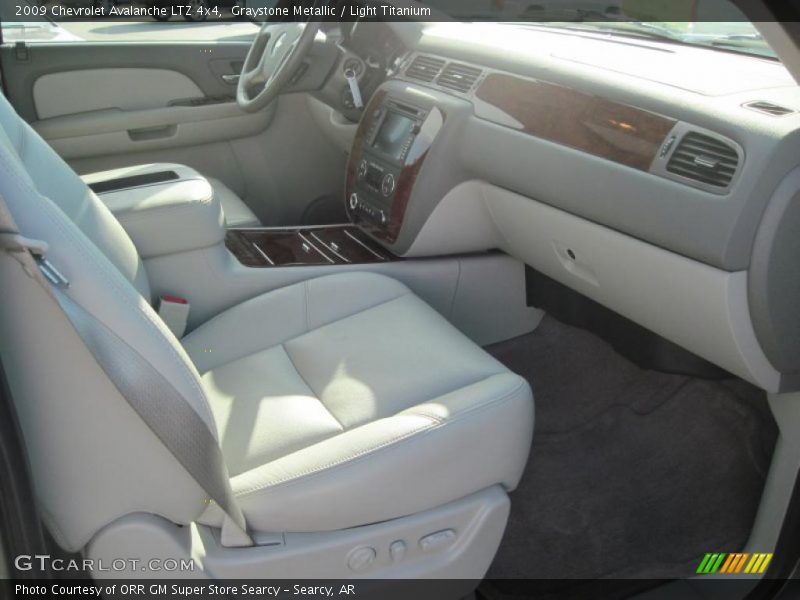 Graystone Metallic / Light Titanium 2009 Chevrolet Avalanche LTZ 4x4