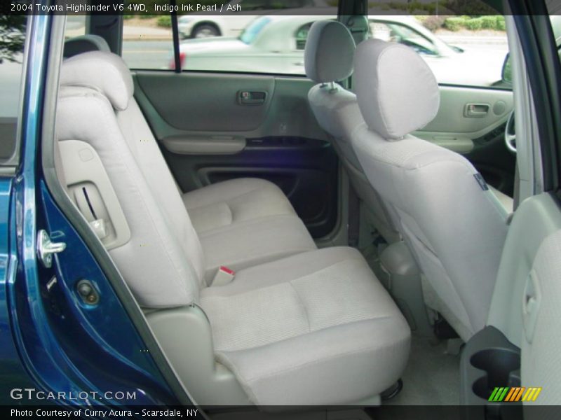 Indigo Ink Pearl / Ash 2004 Toyota Highlander V6 4WD