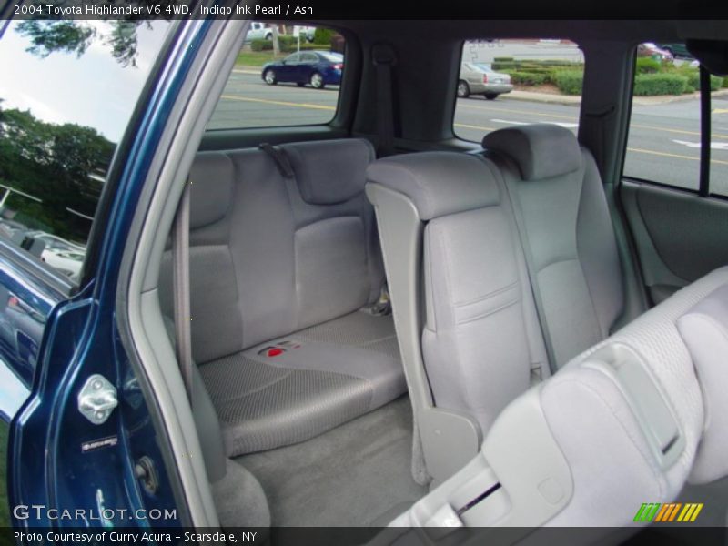 Indigo Ink Pearl / Ash 2004 Toyota Highlander V6 4WD