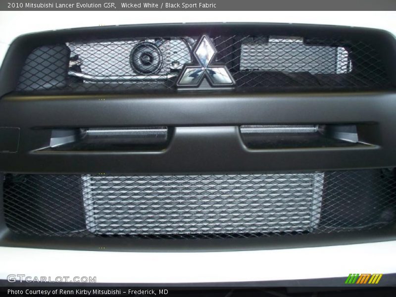 Wicked White / Black Sport Fabric 2010 Mitsubishi Lancer Evolution GSR