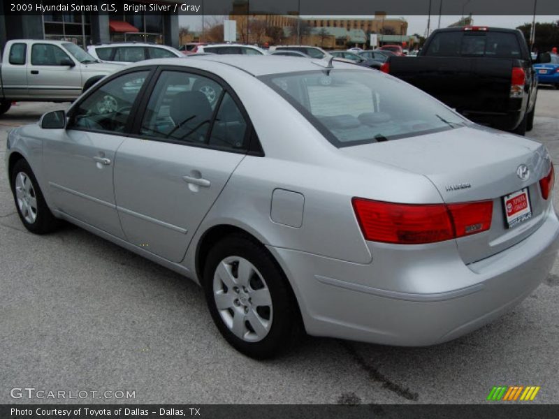 Bright Silver / Gray 2009 Hyundai Sonata GLS