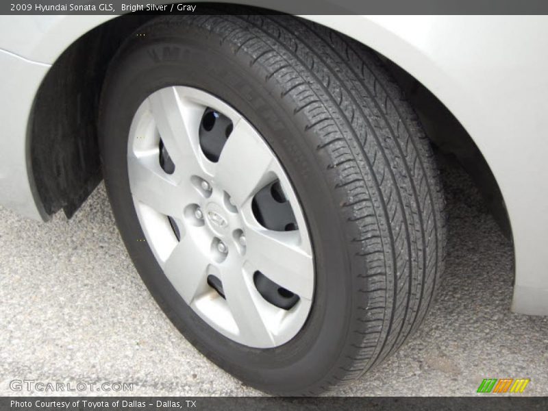 Bright Silver / Gray 2009 Hyundai Sonata GLS