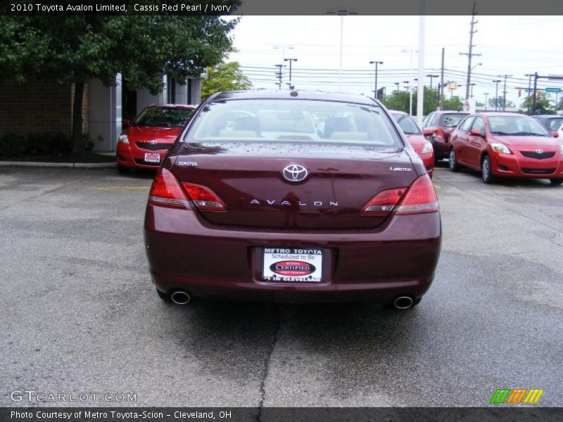 Cassis Red Pearl / Ivory 2010 Toyota Avalon Limited