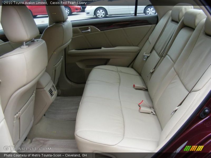 Cassis Red Pearl / Ivory 2010 Toyota Avalon Limited