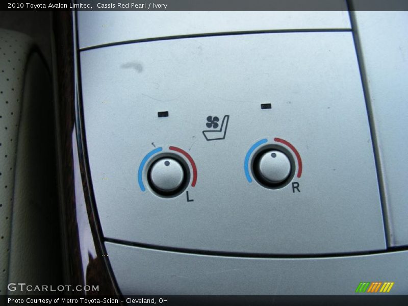 Cassis Red Pearl / Ivory 2010 Toyota Avalon Limited