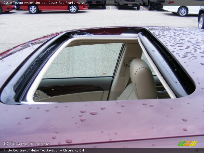 Cassis Red Pearl / Ivory 2010 Toyota Avalon Limited