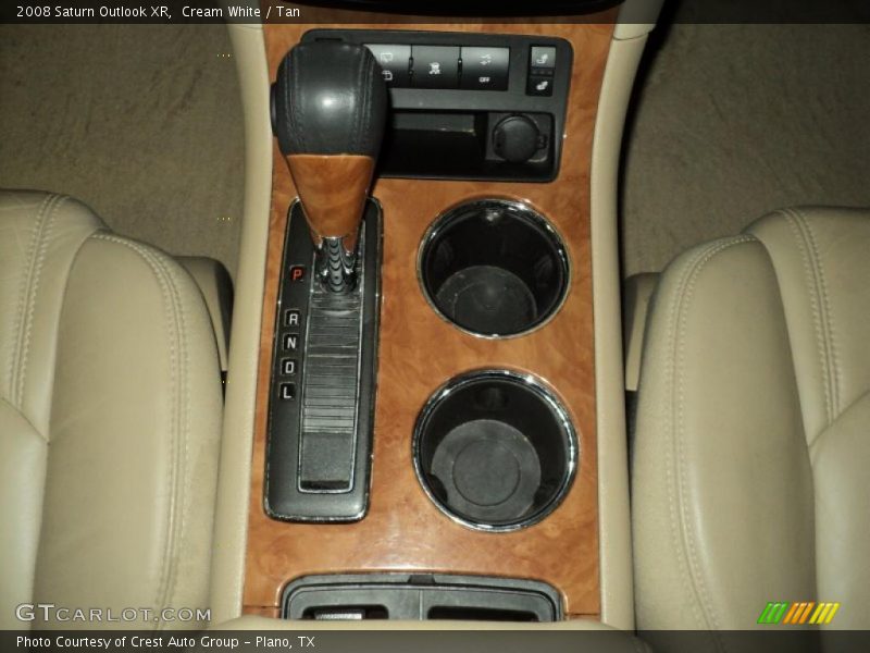 Cream White / Tan 2008 Saturn Outlook XR