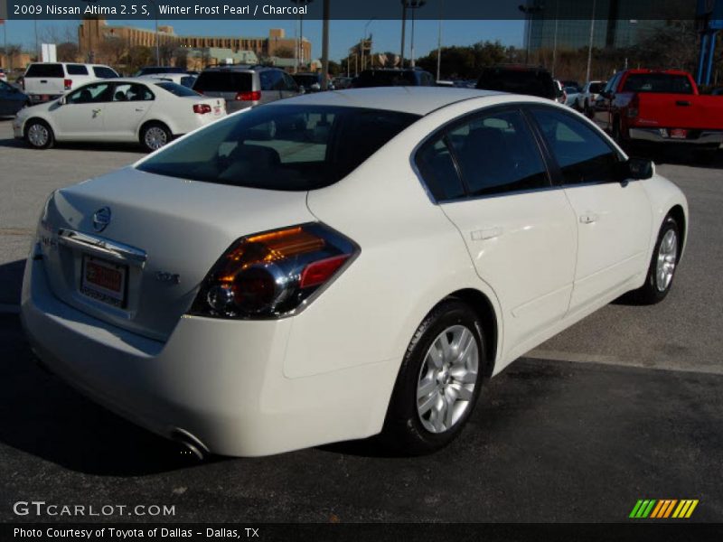 Winter Frost Pearl / Charcoal 2009 Nissan Altima 2.5 S