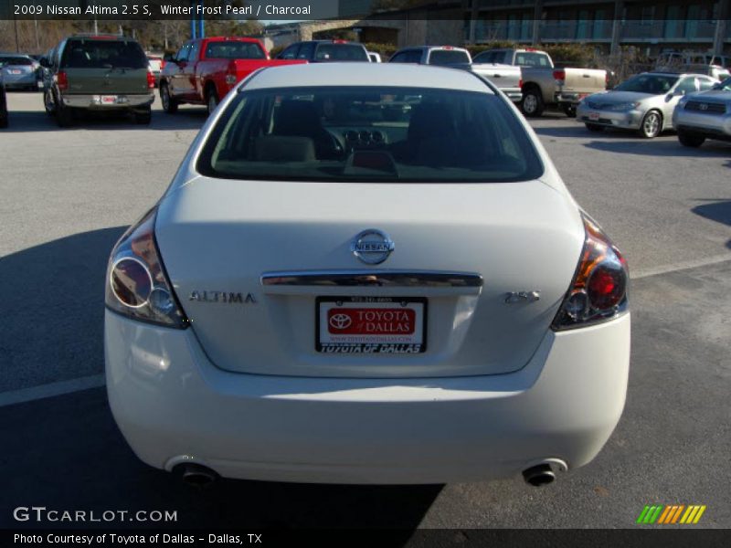 Winter Frost Pearl / Charcoal 2009 Nissan Altima 2.5 S
