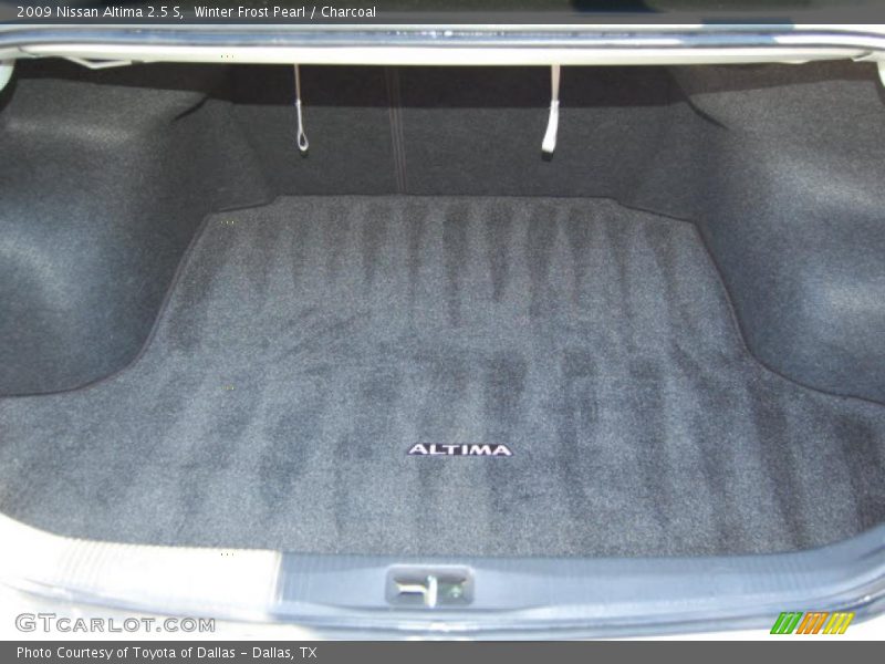 Winter Frost Pearl / Charcoal 2009 Nissan Altima 2.5 S