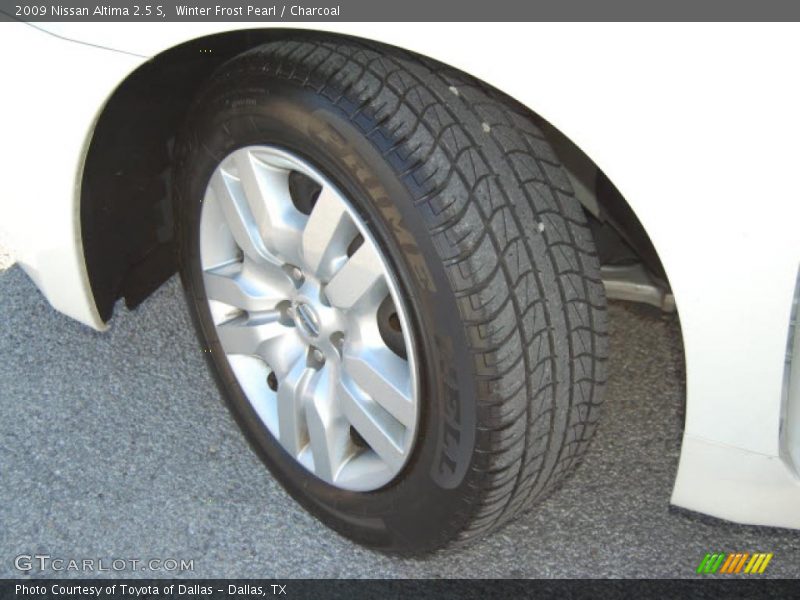 Winter Frost Pearl / Charcoal 2009 Nissan Altima 2.5 S