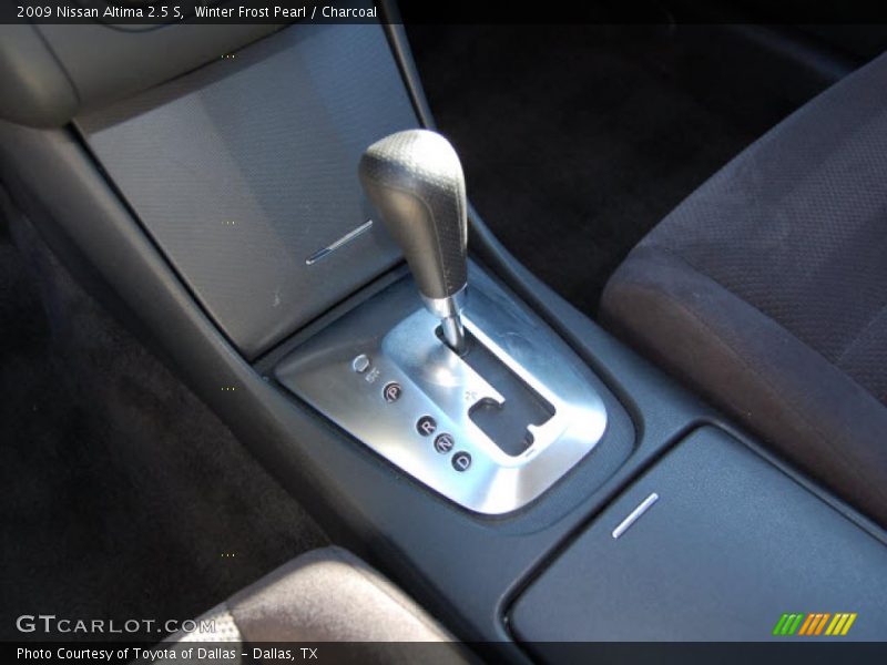 Winter Frost Pearl / Charcoal 2009 Nissan Altima 2.5 S