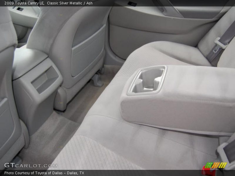Classic Silver Metallic / Ash 2009 Toyota Camry LE