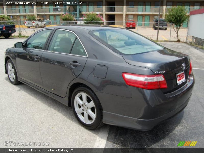 Magnetic Gray Metallic / Ash 2009 Toyota Camry SE