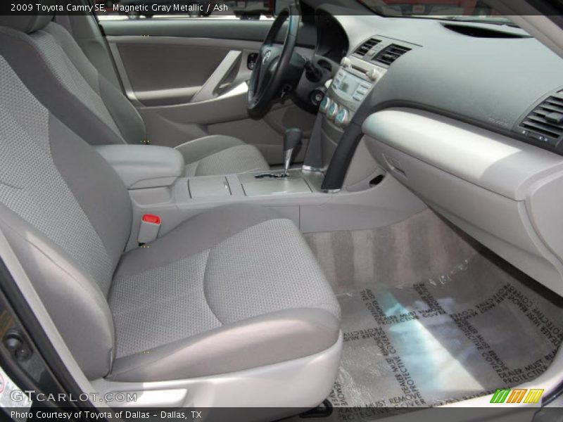 Magnetic Gray Metallic / Ash 2009 Toyota Camry SE
