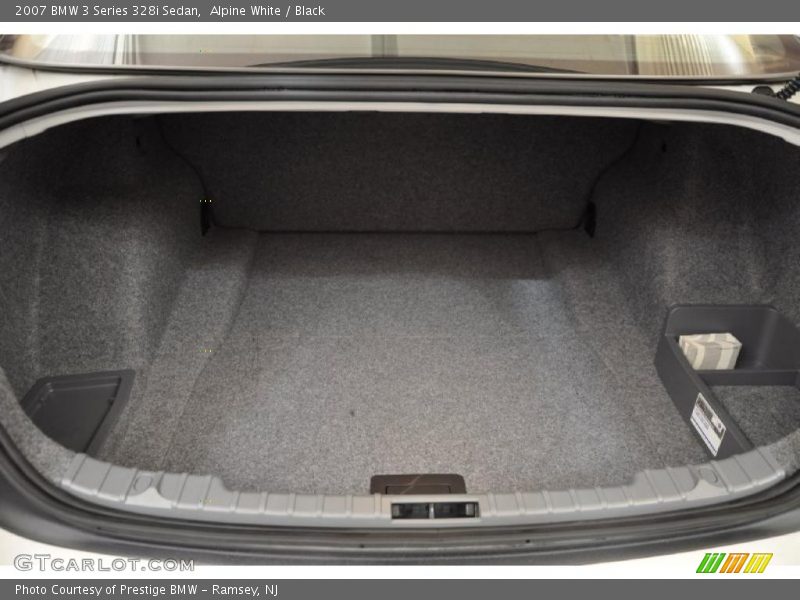 Alpine White / Black 2007 BMW 3 Series 328i Sedan