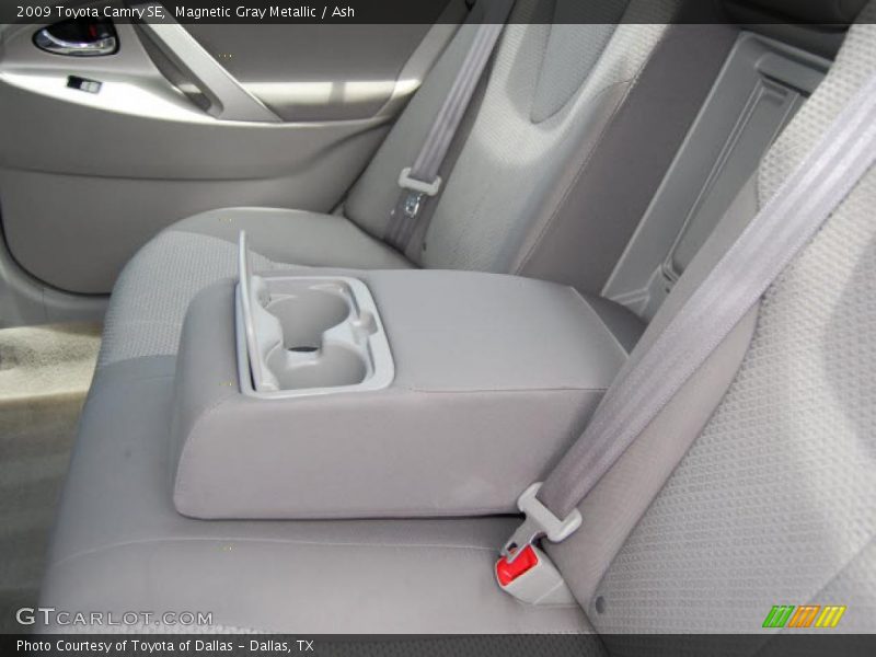 Magnetic Gray Metallic / Ash 2009 Toyota Camry SE
