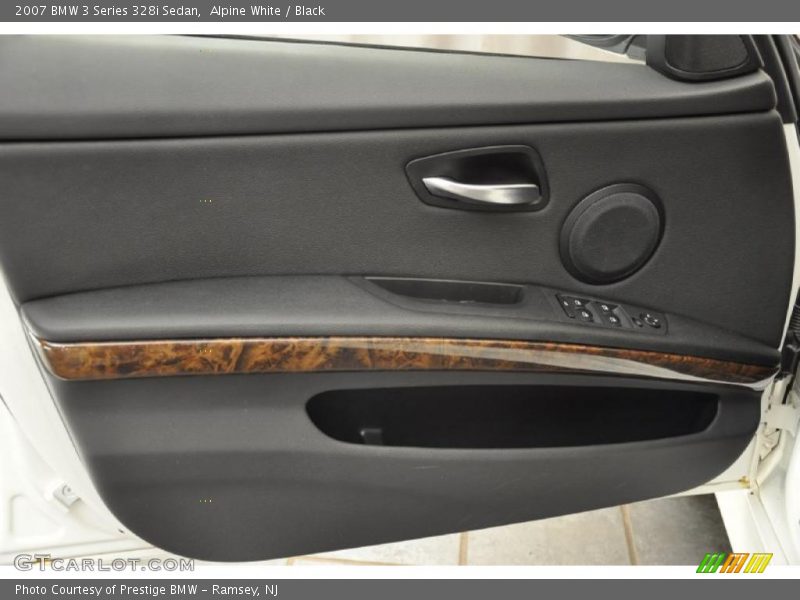 Alpine White / Black 2007 BMW 3 Series 328i Sedan