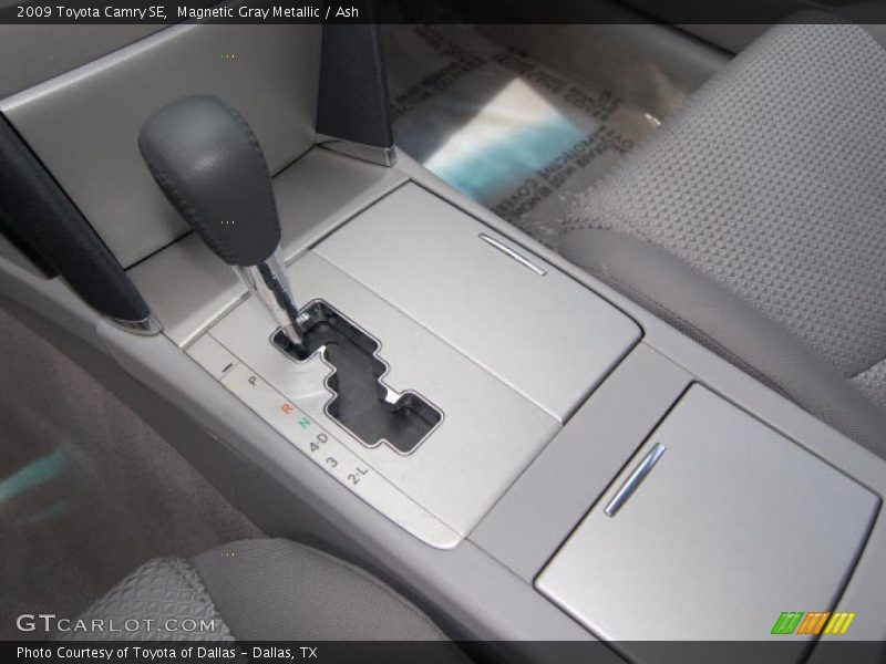 Magnetic Gray Metallic / Ash 2009 Toyota Camry SE