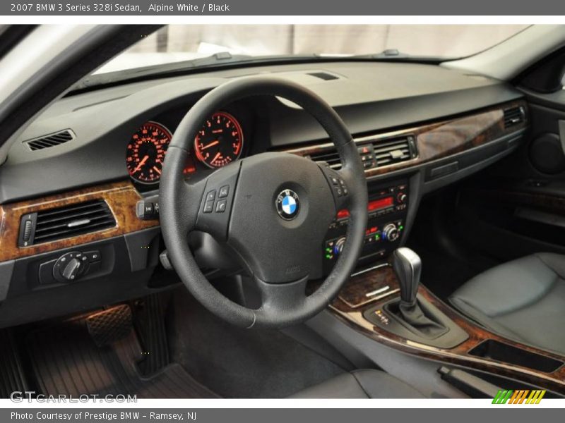 Alpine White / Black 2007 BMW 3 Series 328i Sedan